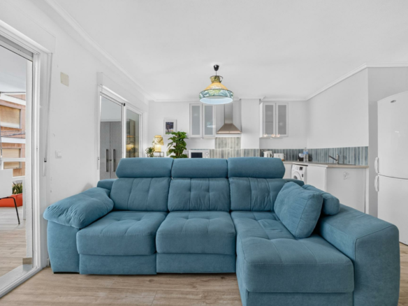 3-bedroom Apartment In Torrevieja, Spain (117 M²)