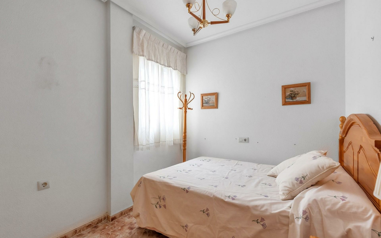 2-bedroom Apartment In Torrevieja, Spain (77 M²)
