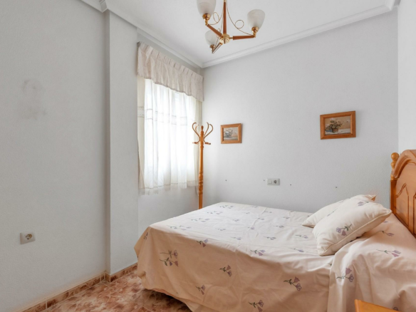 2-bedroom Apartment In Torrevieja, Spain (77 M²)