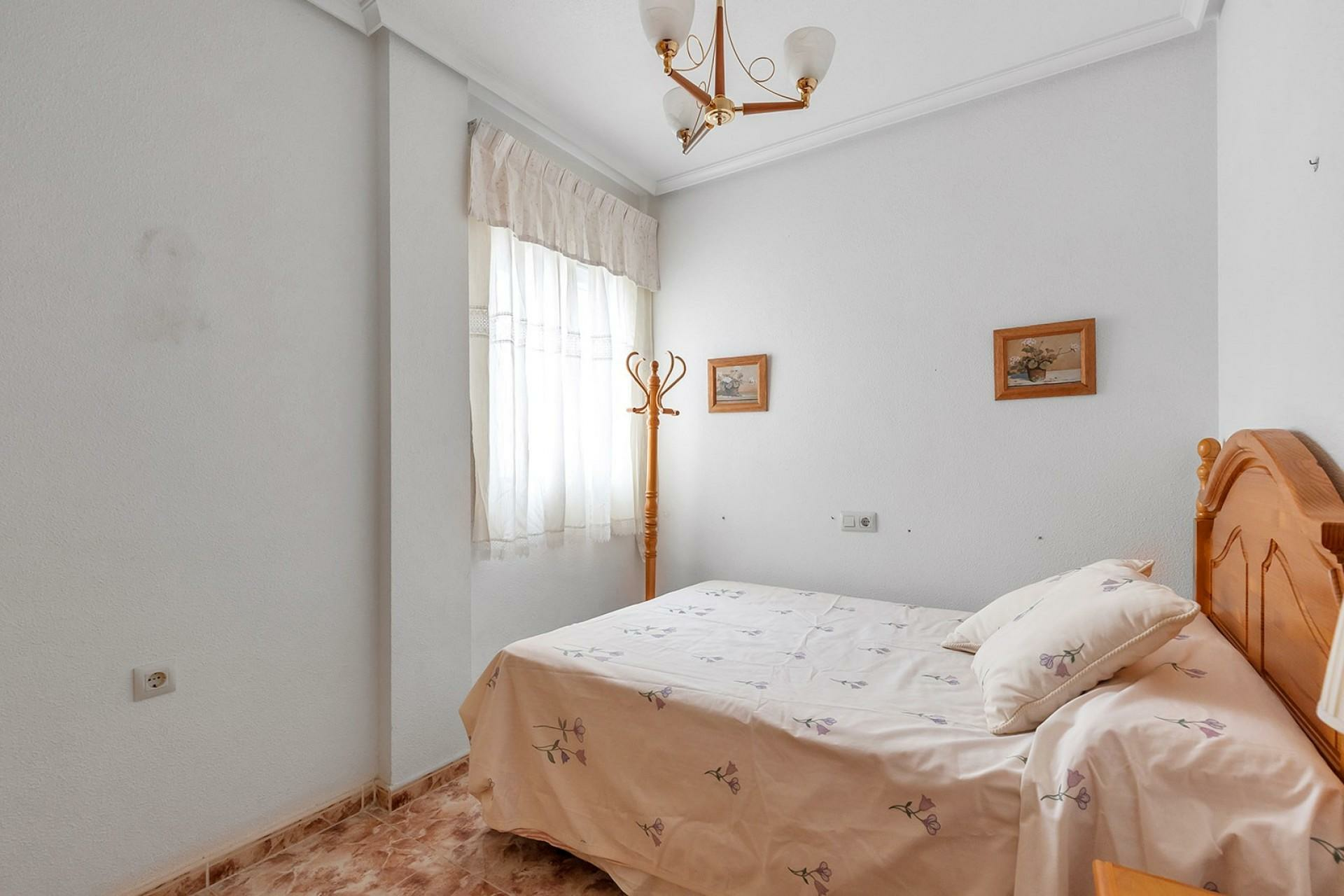 2-10-5139e0 2-bedroom Apartment In Torrevieja, Spain (77 M²)