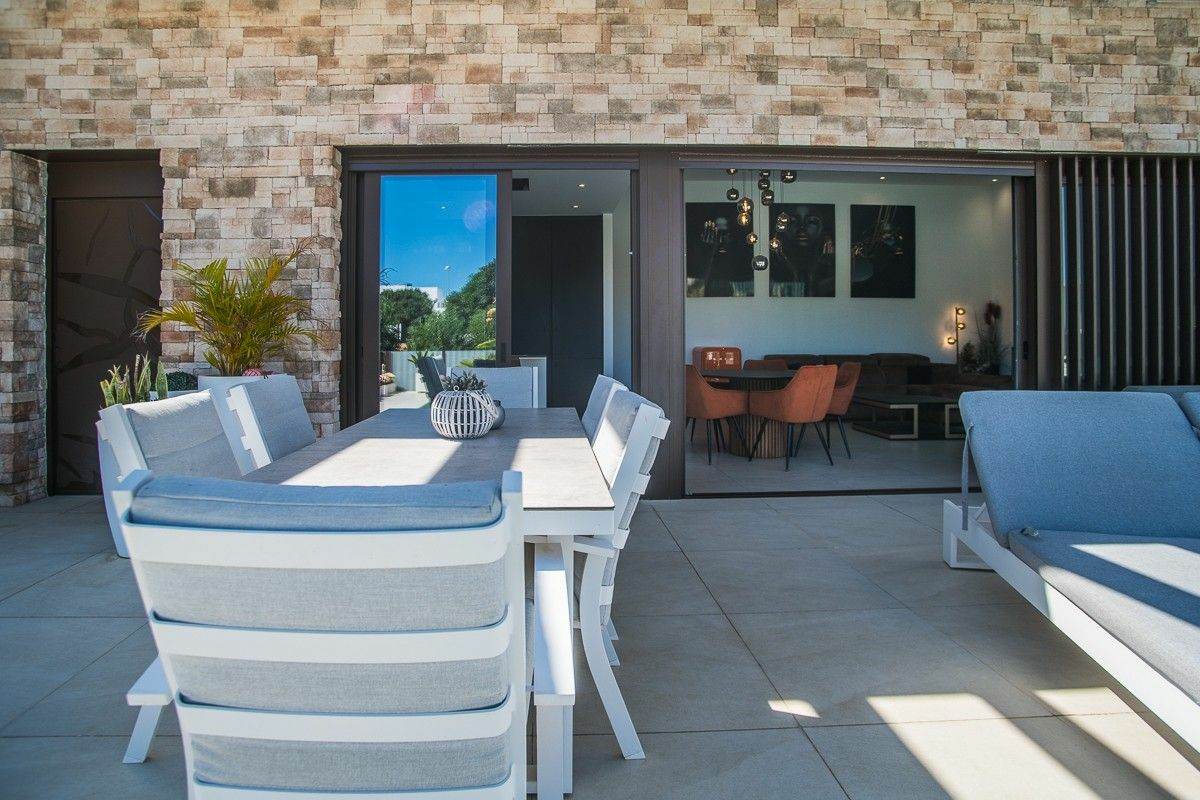 4-bedroom Villa In Formentera Del Segura, Spain (203 M²)