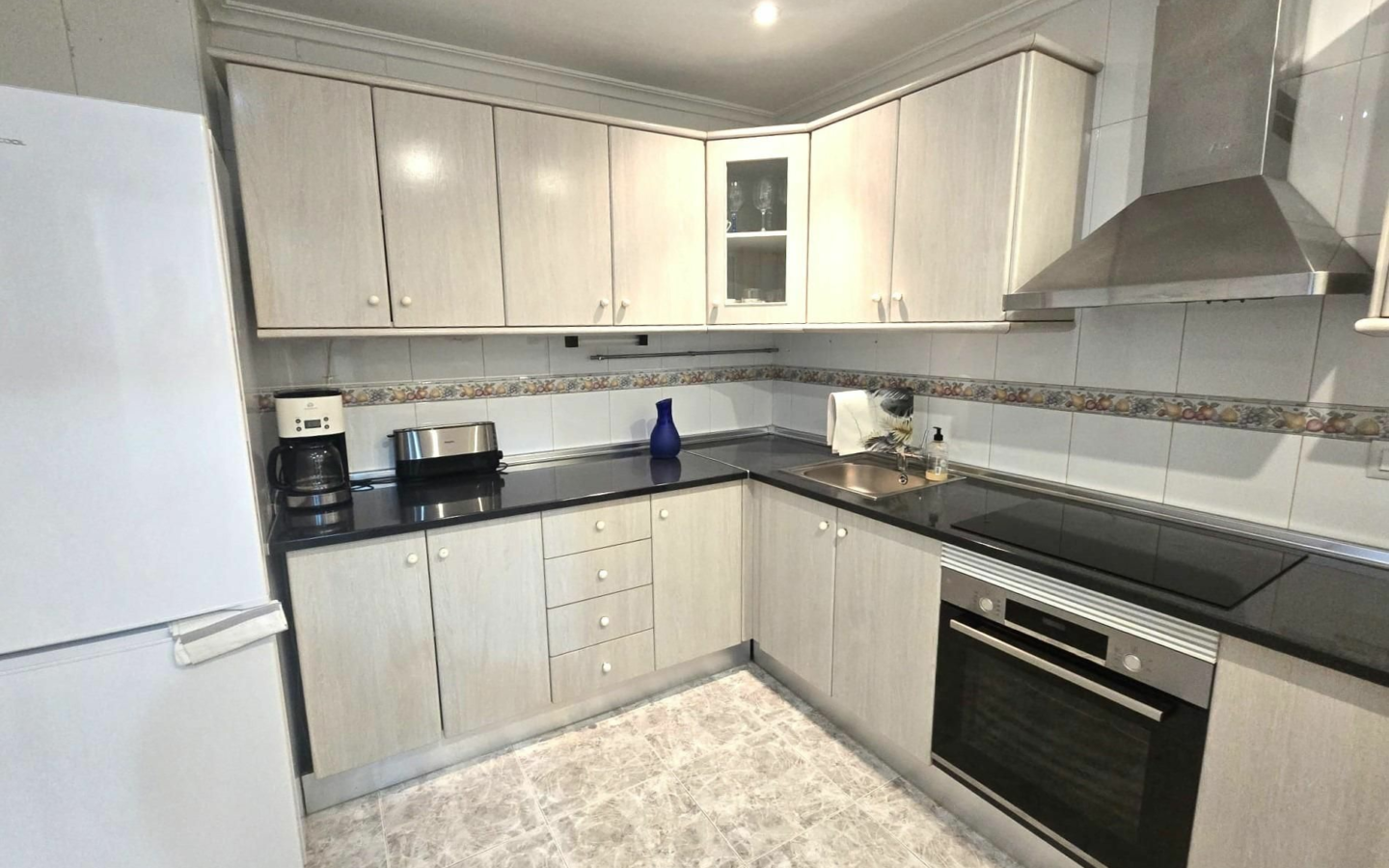 3-bedroom Apartment In Torrevieja, Spain (125 M²)