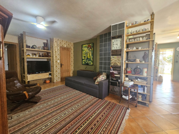 5-bedroom Villa In Orihuela, Spain (192 M²)