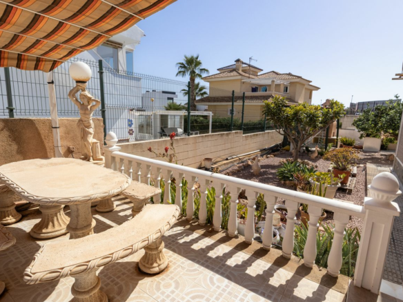 4-bedroom Villa In Orihuela Costa, Spain (180 M²)