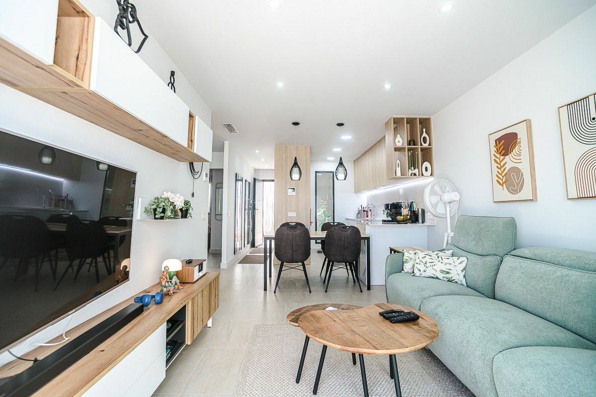 3-bedroom Apartment In Torrevieja, Spain (138 M²)