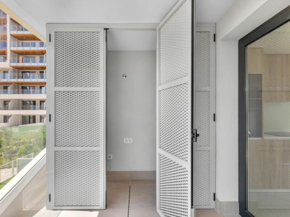 2-bedroom Apartment In Torrevieja, Spain (61 M²)