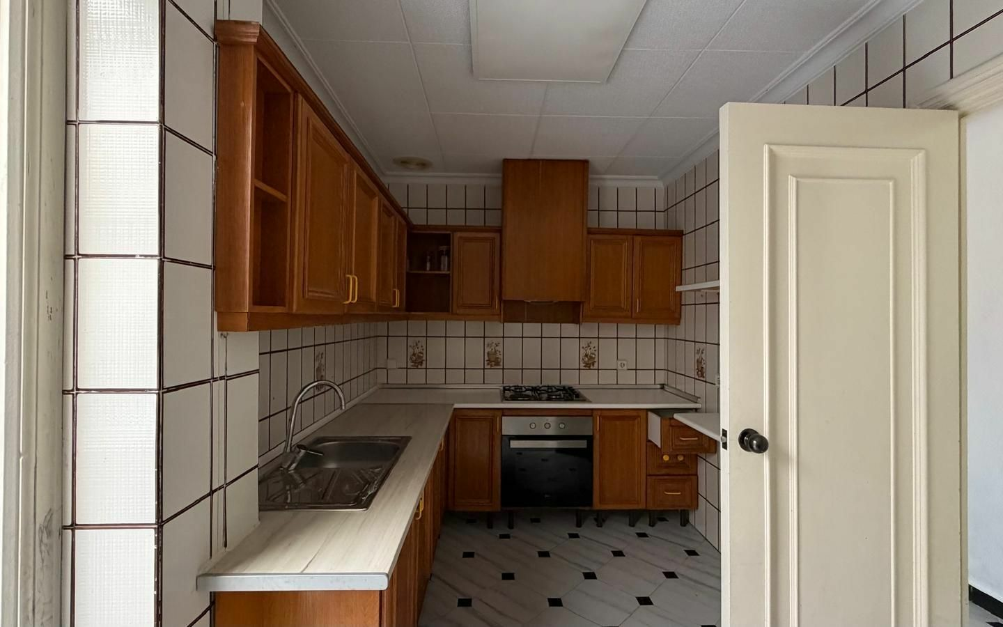 3-bedroom Apartment In Torrevieja, Spain (87 M²)