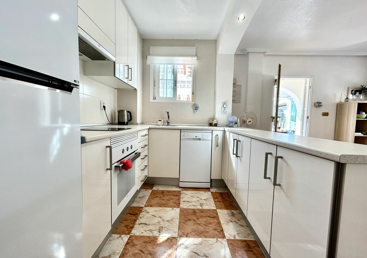 2-bedroom House In Cabo Roig, Spain (97 M²)