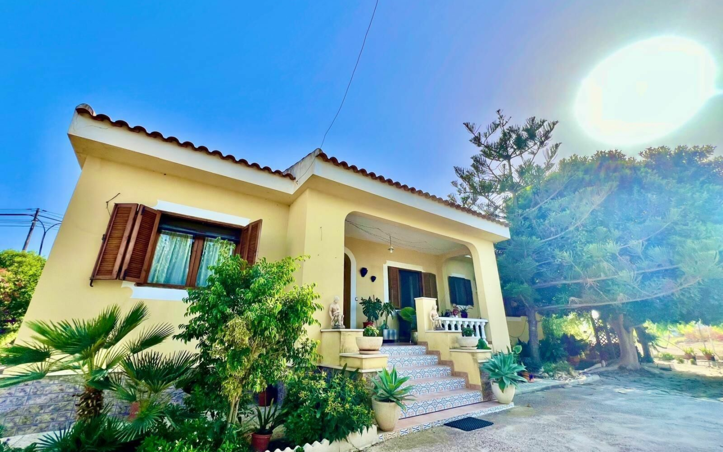 4-bedroom Villa In Daya Vieja, Spain (627 M²)