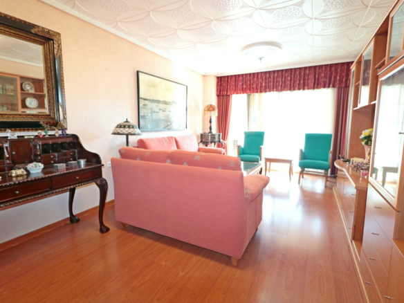 3-bedroom Apartment In Torrevieja, Spain (97 M²)