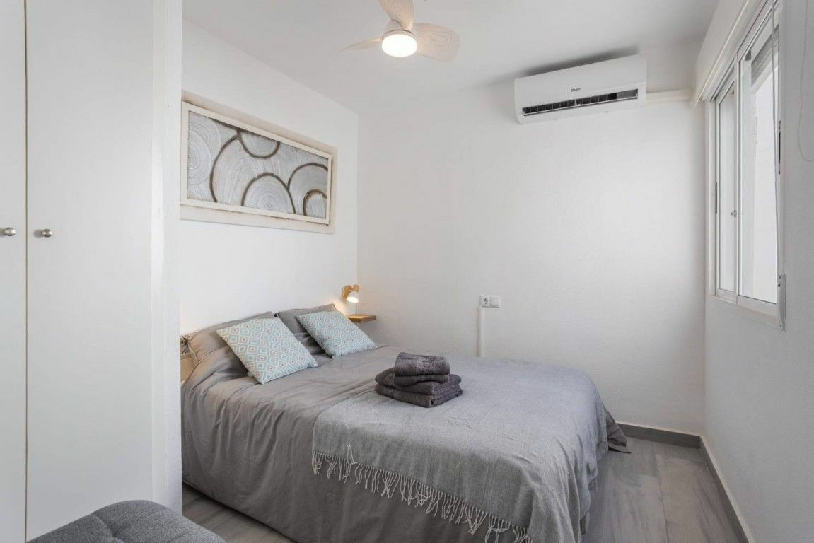 3-bedroom Apartment In Torrevieja, Spain (110 M²)
