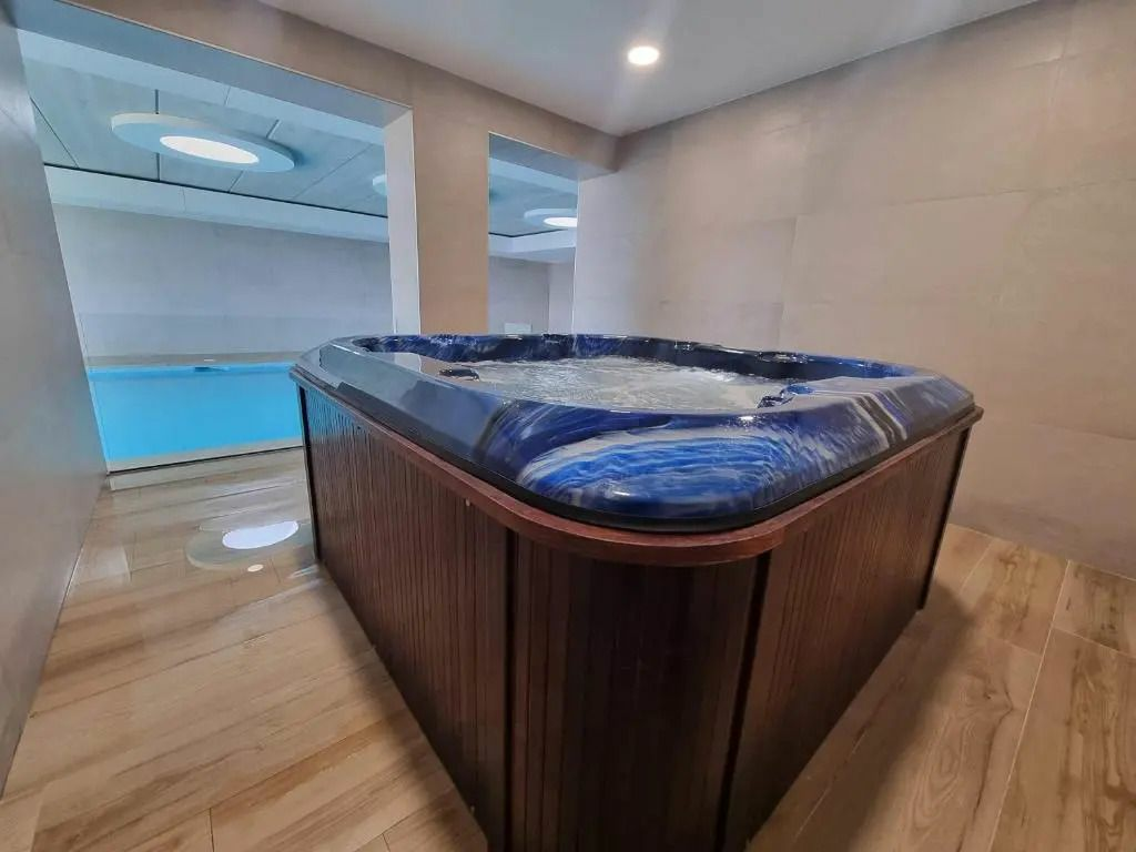 4-bedroom Duplex In Villajoyosa, Spain (256 M²)
