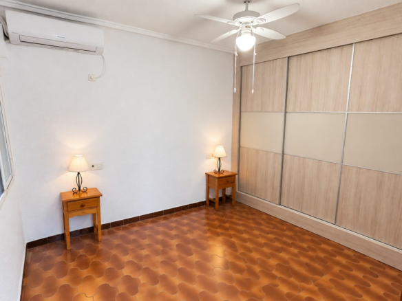 3-bedroom House In Almoradi, Spain (188 M²)