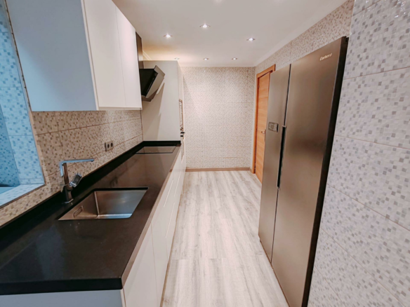 3-bedroom Apartment In Torrevieja, Spain (112 M²)