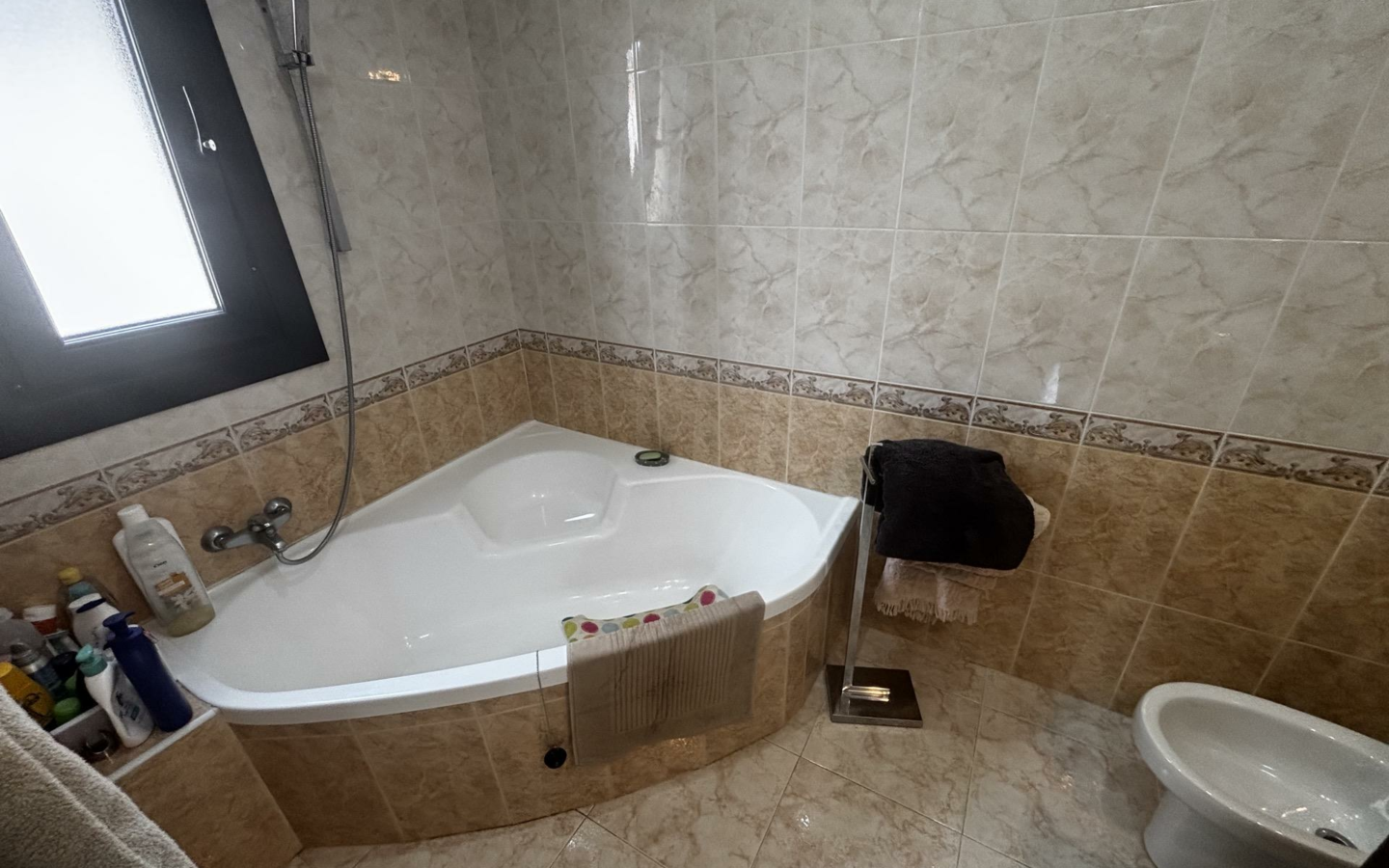 4-bedroom Villa In Rojales, Spain (247 M²)