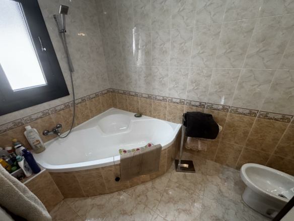 4-bedroom Villa In Rojales, Spain (247 M²)