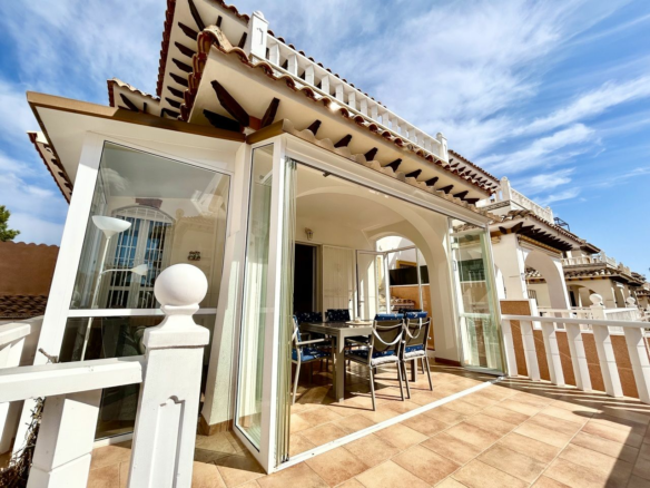 2-bedroom House In Cabo Roig, Spain (97 M²)