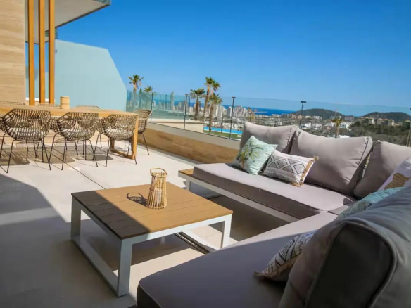 4-bedroom Duplex In Villajoyosa, Spain (256 M²)