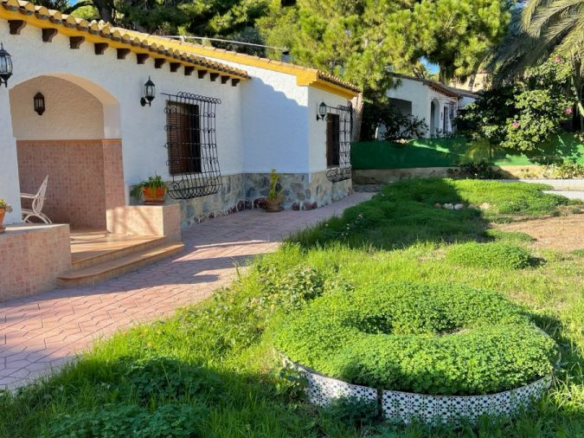 3-bedroom Villa In Orihuela Costa, Spain (105 M²)