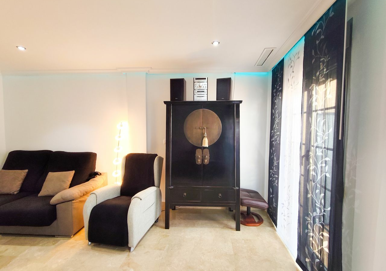 3-bedroom Apartment In Torrevieja, Spain (109 M²)
