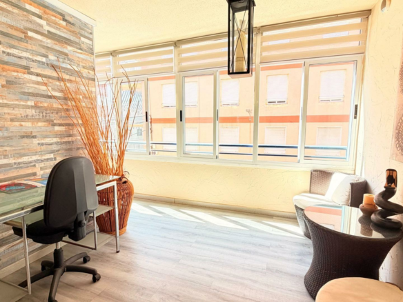 3-bedroom Apartment In Torrevieja, Spain (112 M²)