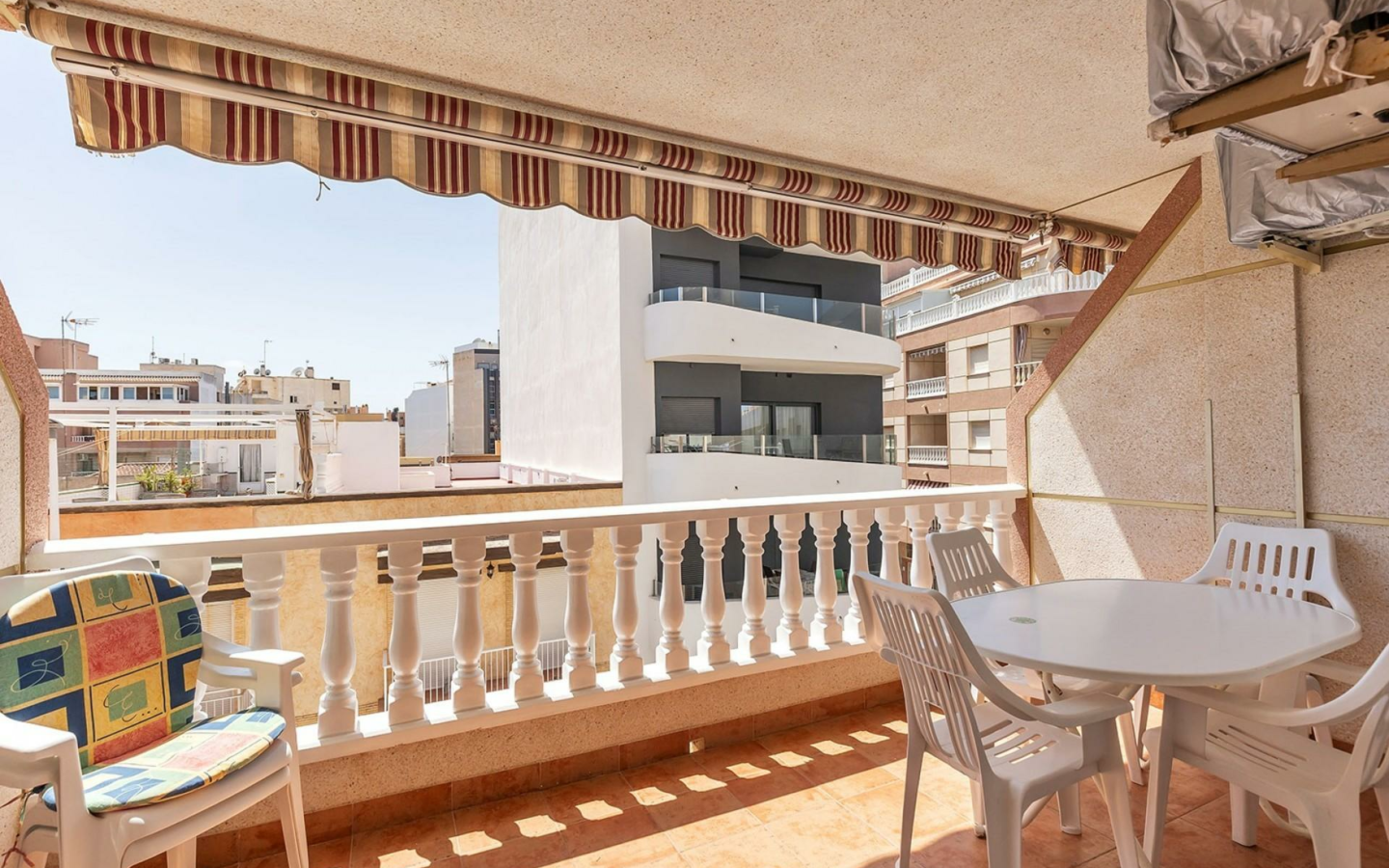2-bedroom Apartment In Torrevieja, Spain (77 M²)