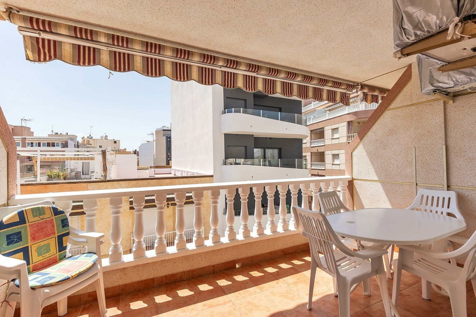 2-2-347460 2-bedroom Apartment In Torrevieja, Spain (77 M²)