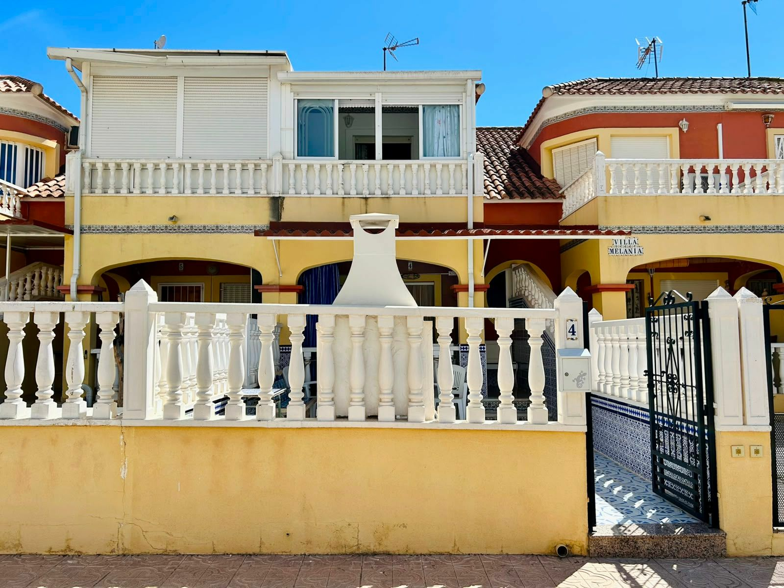 2-bedroom House In Torrevieja, Spain (64 M²)