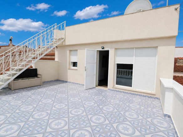 3-bedroom House In Almoradi, Spain (188 M²)