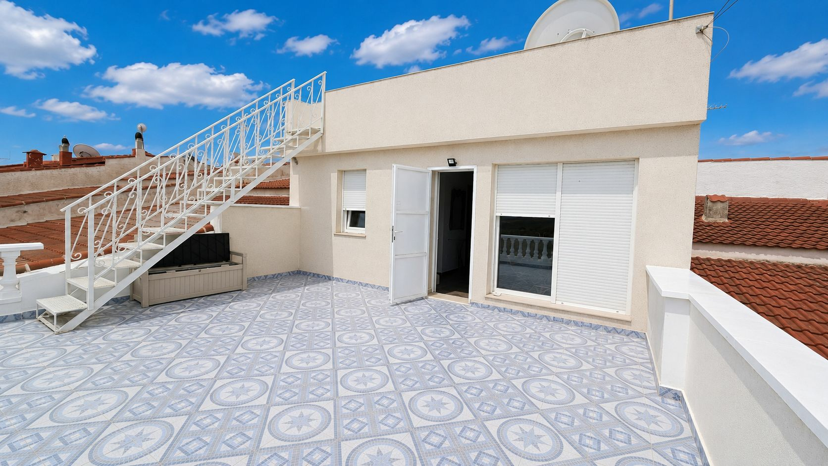 3-bedroom House In Almoradi, Spain (188 M²)