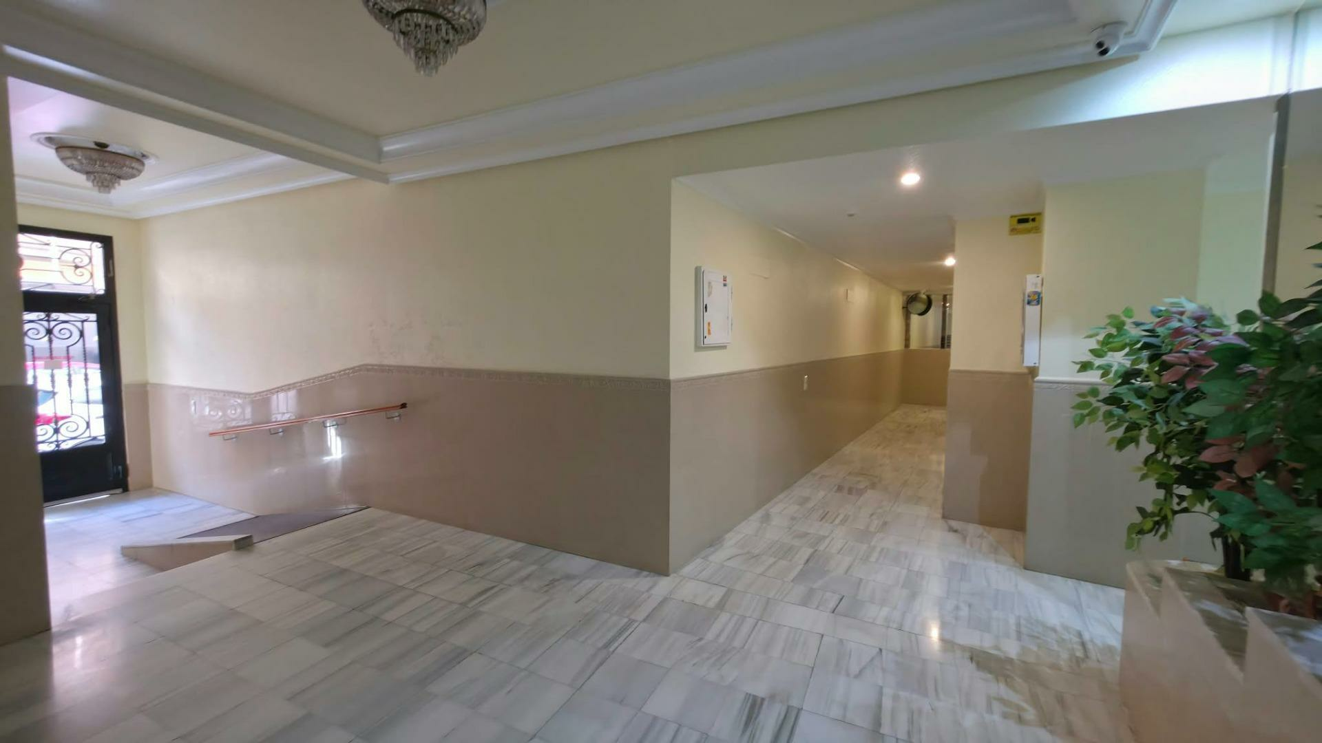 3-bedroom Apartment In Torrevieja, Spain (86 M²)