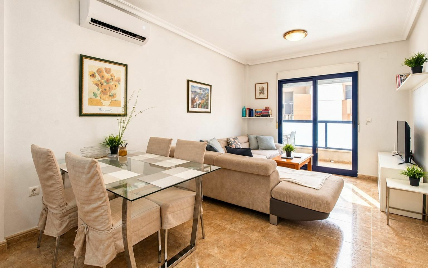 2-bedroom Apartment In Orihuela Costa, Spain (66 M²)