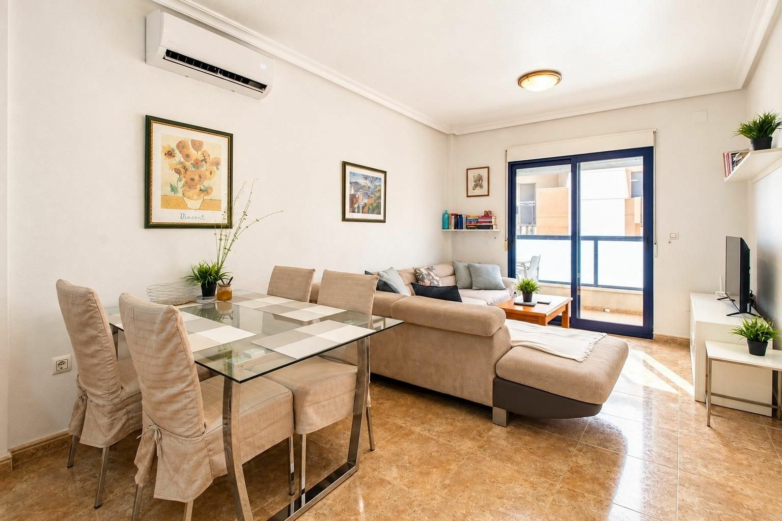 2-bedroom Apartment In Orihuela Costa, Spain (66 M²)
