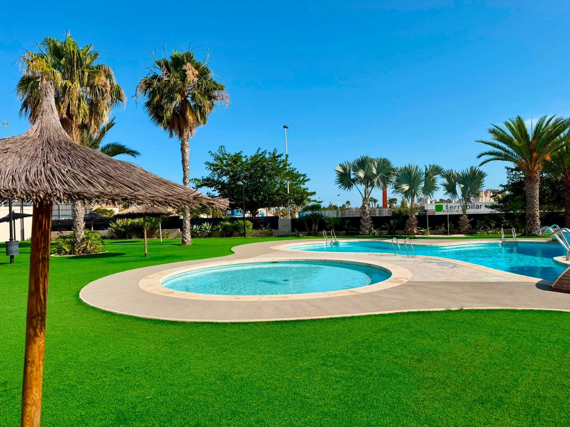 2-2-72bb07 2-bedroom Apartment In Torrevieja, Spain (81 M²)