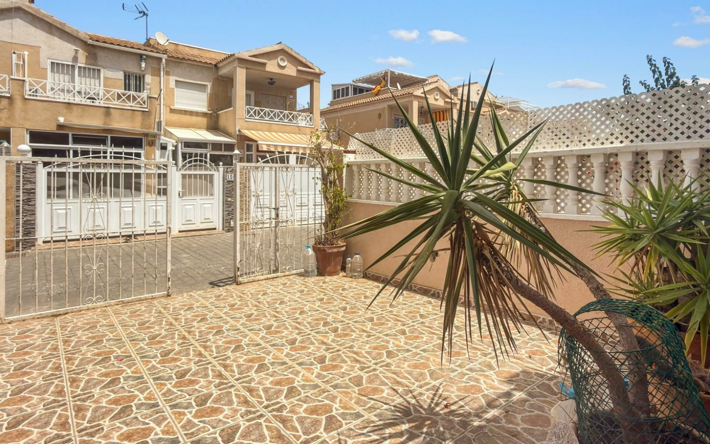 2-bedroom Terraced House In Torrevieja, Spain (69 M²)