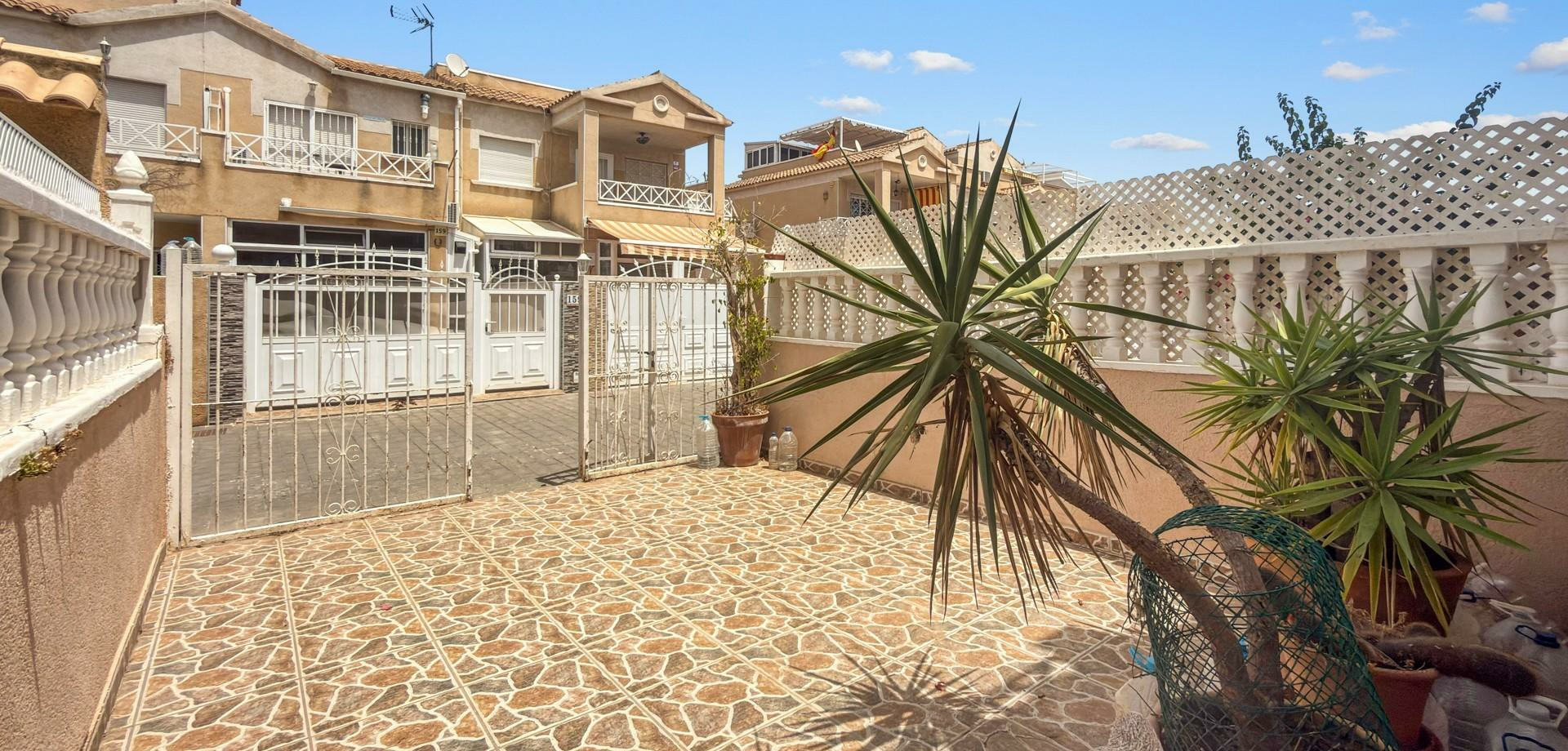 2-bedroom Terraced House In Torrevieja, Spain (69 M²)