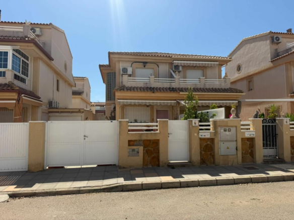 3-bedroom Terraced House In Pilar De La Horadada, Spain