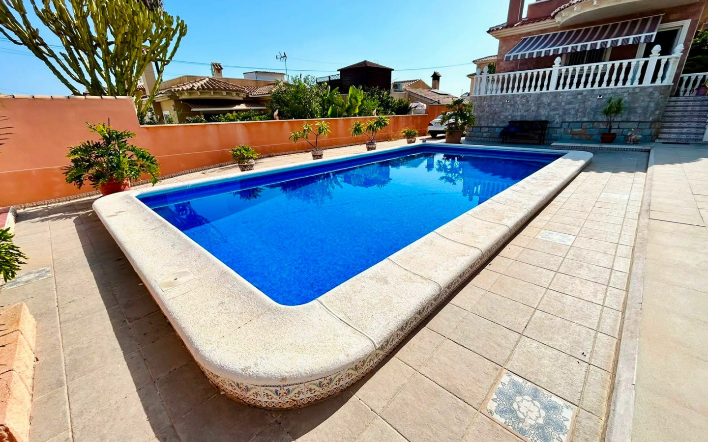 2-bedroom Villa In Torrevieja, Spain (200 M²)