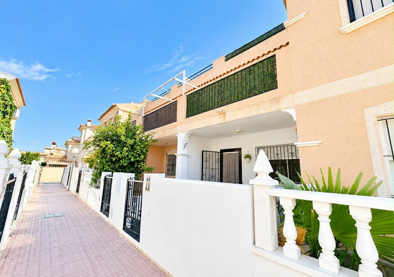 3-bedroom House In Orihuela Costa, Spain (86 M²)