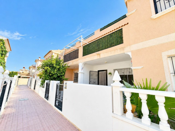 3-bedroom House In Orihuela Costa, Spain (86 M²)