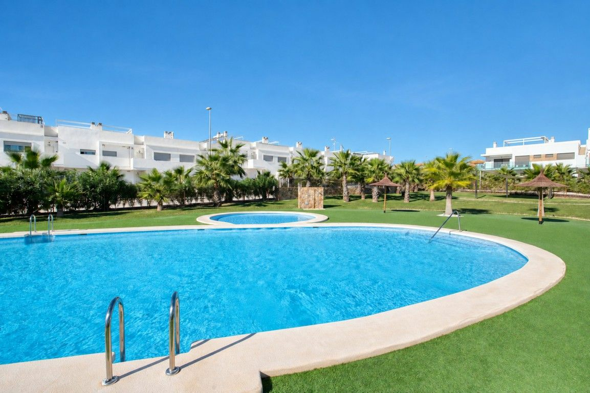 3-bedroom Apartment In Jacarilla, Spain