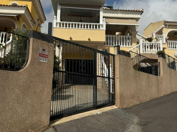 3-bedroom Duplex In San Fulgencio, Spain (170 M² Plot)