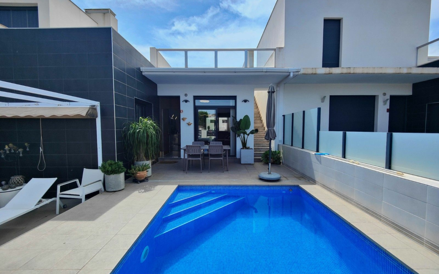 2-bedroom Villa In Formentera Del Segura, Spain (84 M²)