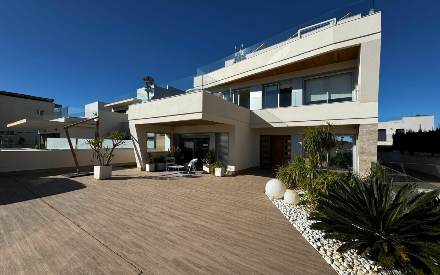 4-bedroom Villa In Orihuela Costa, Spain (349 M²)