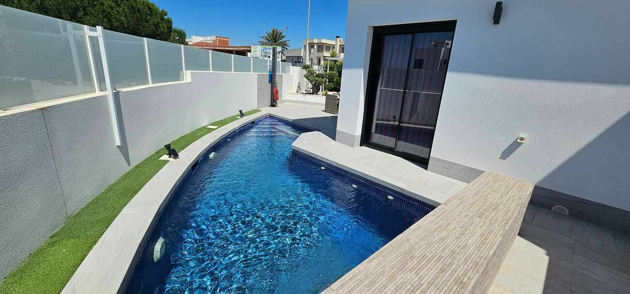 3-bedroom Villa In Los Montesinos, Spain