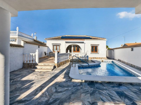 3-bedroom Villa In Torrevieja, Spain (270 M² Plot)