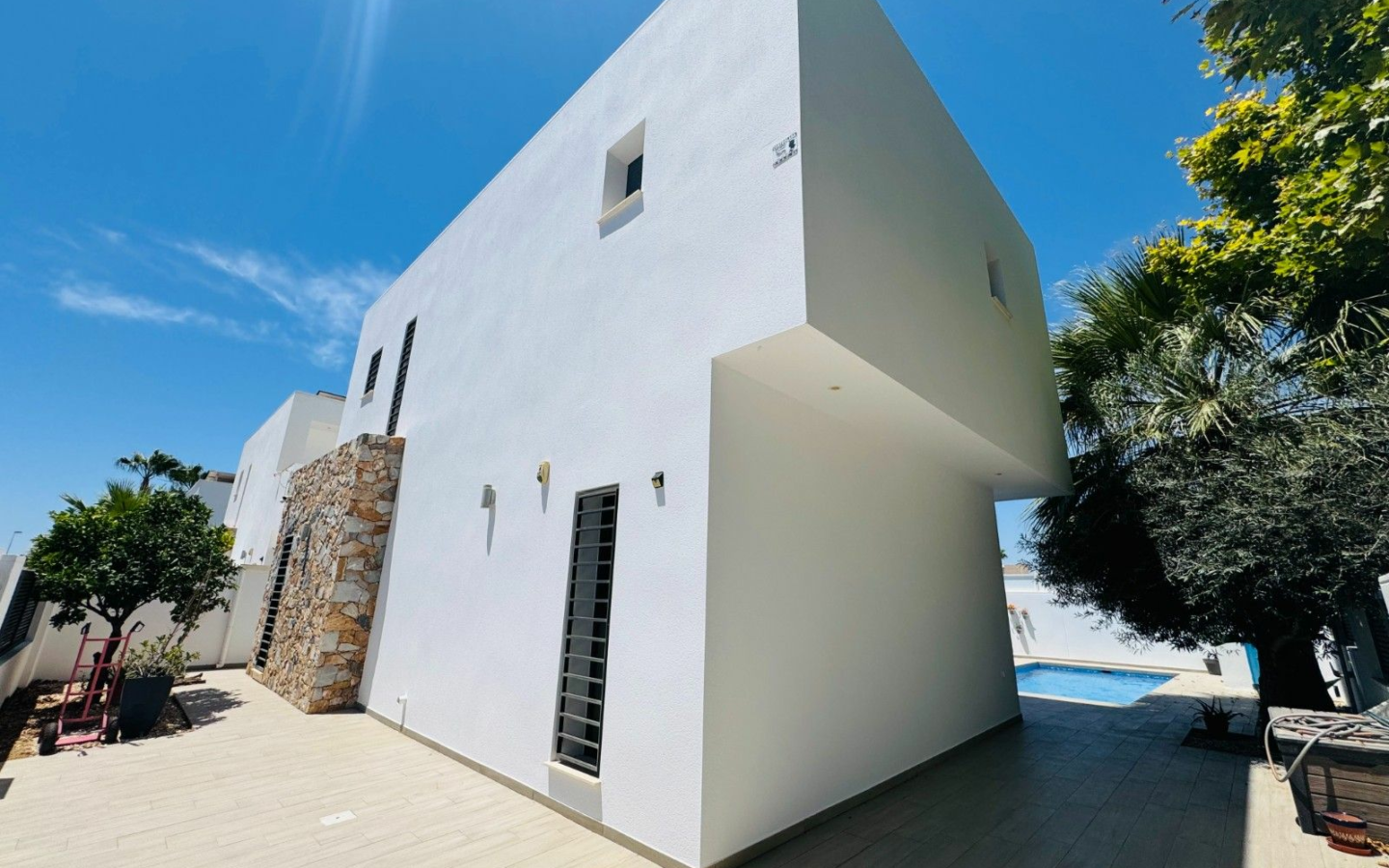 3-bedroom Villa In San Pedro Del Pinatar, Spain (154 M²)