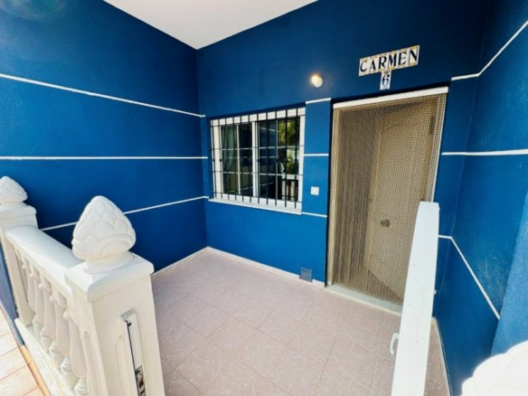 3-bedroom Apartment In Torrevieja, Spain (70 M²)