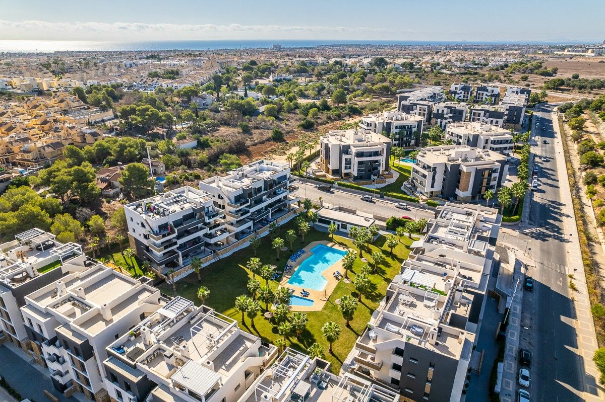 2-bedroom Penthouse In Orihuela Costa, Spain (78 M²)