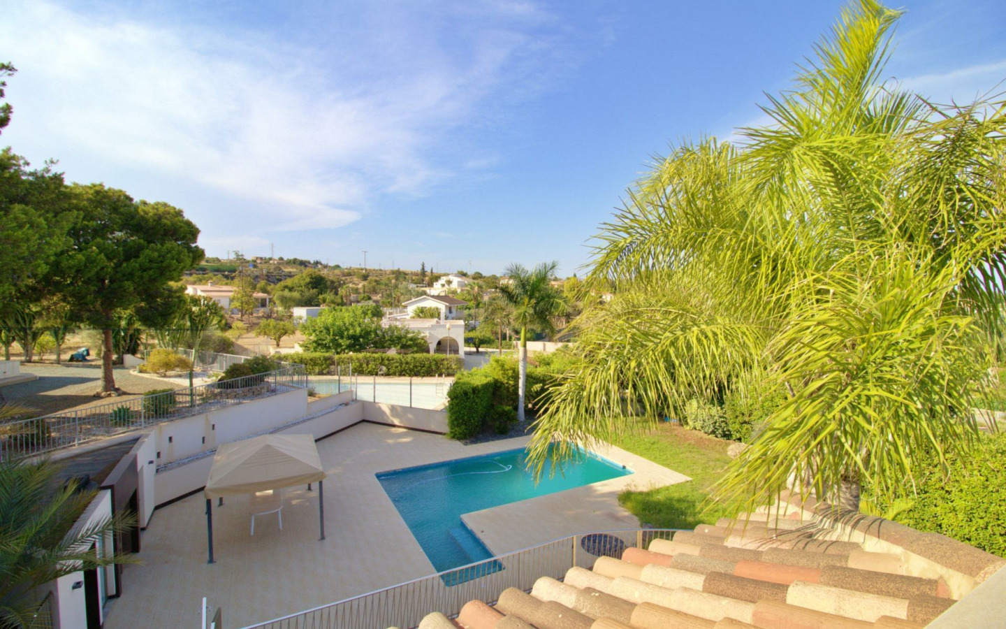 4-bedroom Villa In Peña Las Aguilas, Spain (500 M²)